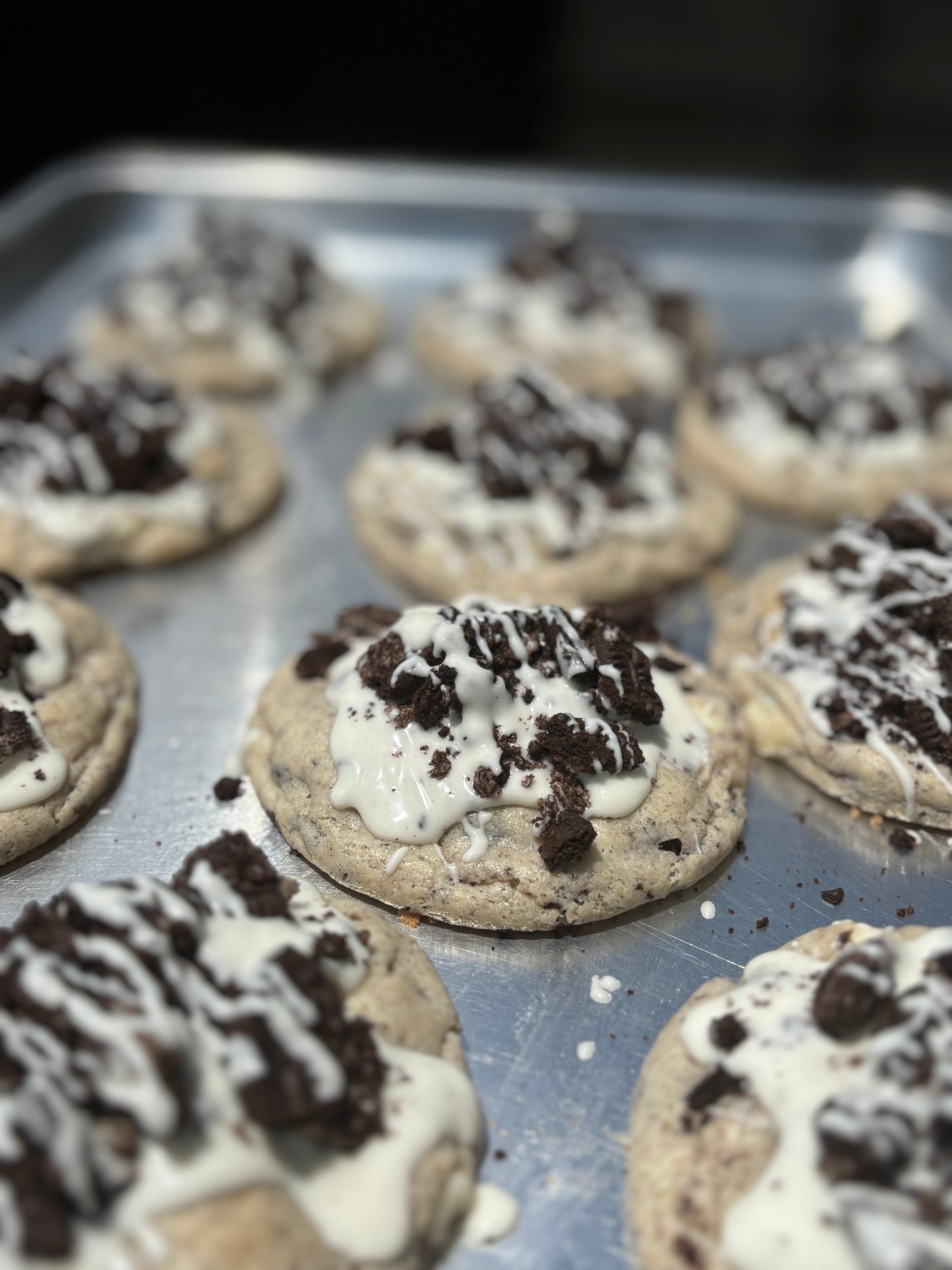 Cookies and cream cookies