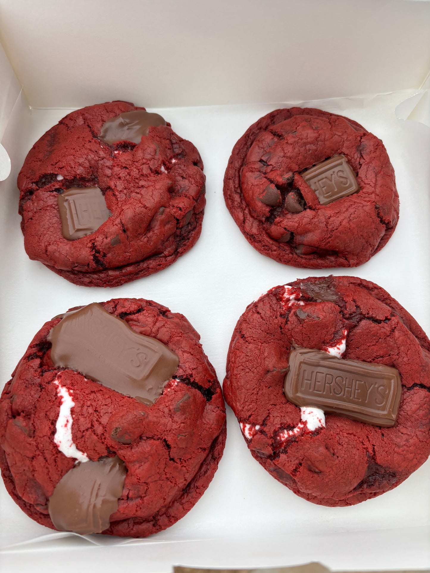 Red Velvet s'more's cookie